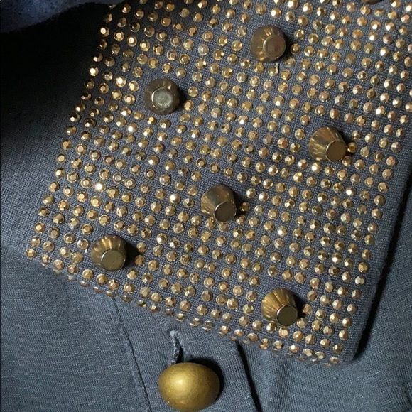 Top - Picture 2 of 4